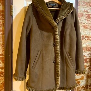 Warm brown fur coat/jacket